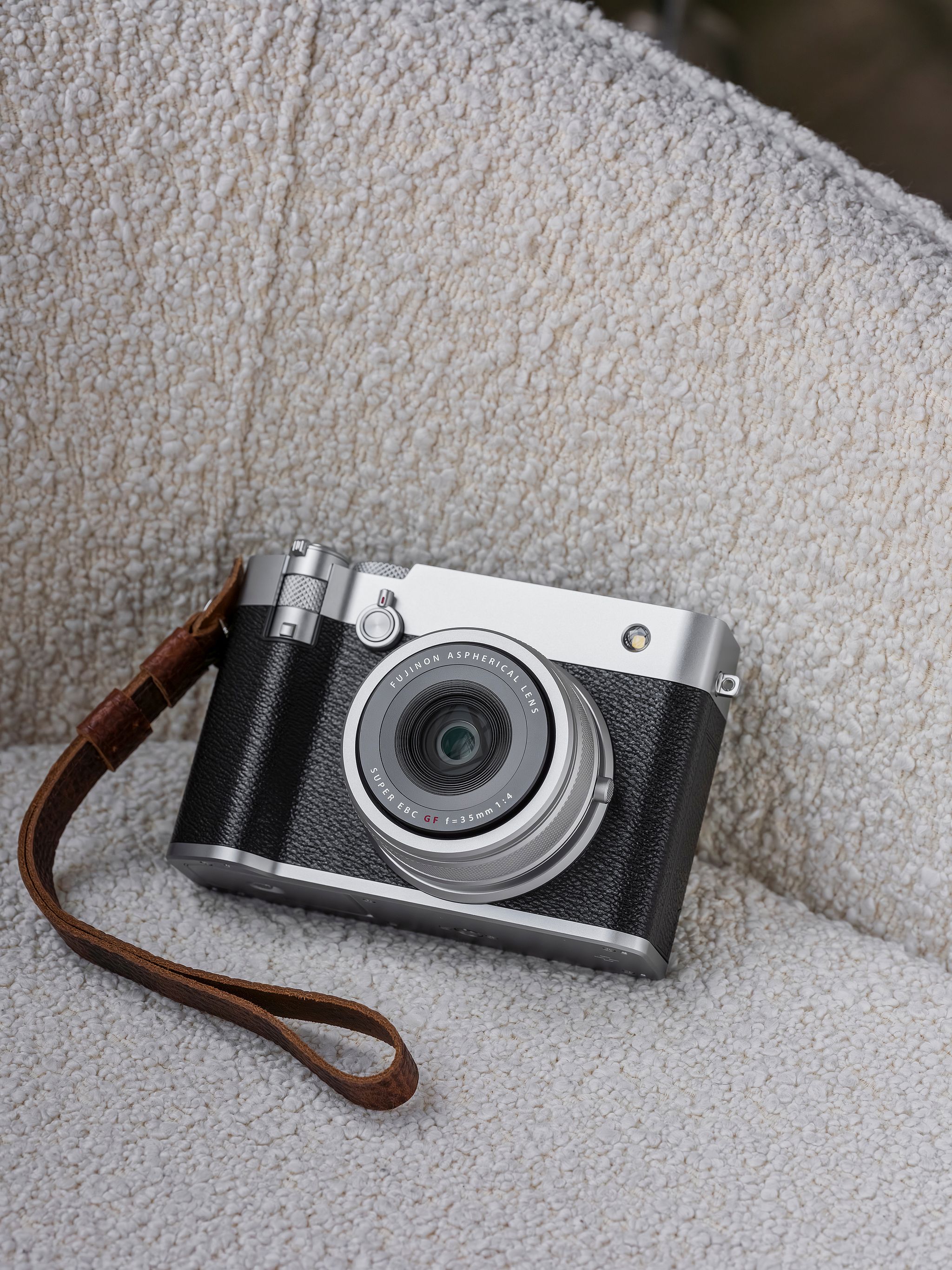 CN Zhao Zhengxiong GFX100RF Llifestyle 10